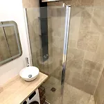 Renovated Ac - Wifi - 2-4pers - Center Rue Close *